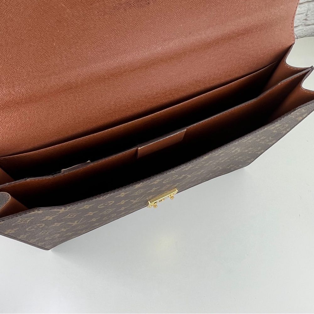 Authentic LOUIS VUITTON Monogram Briefcase   - Picture 5 of 16